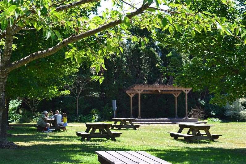 The Village Green Cottage Grove Ανέσεις φωτογραφία